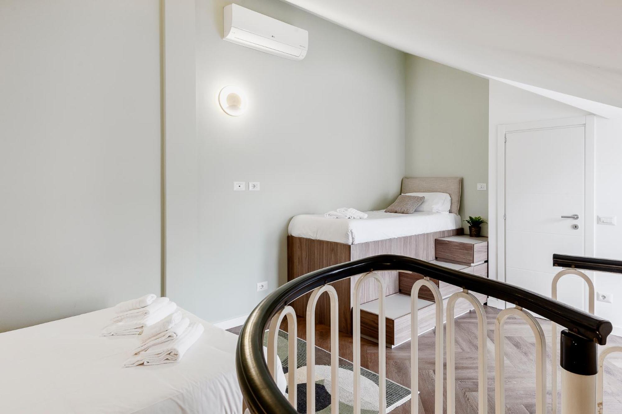 Stayeasy Argelati40 - Penthouse With 2 Bedrooms, 2 Bathrooms And Terrace - Navigli Appartamento *