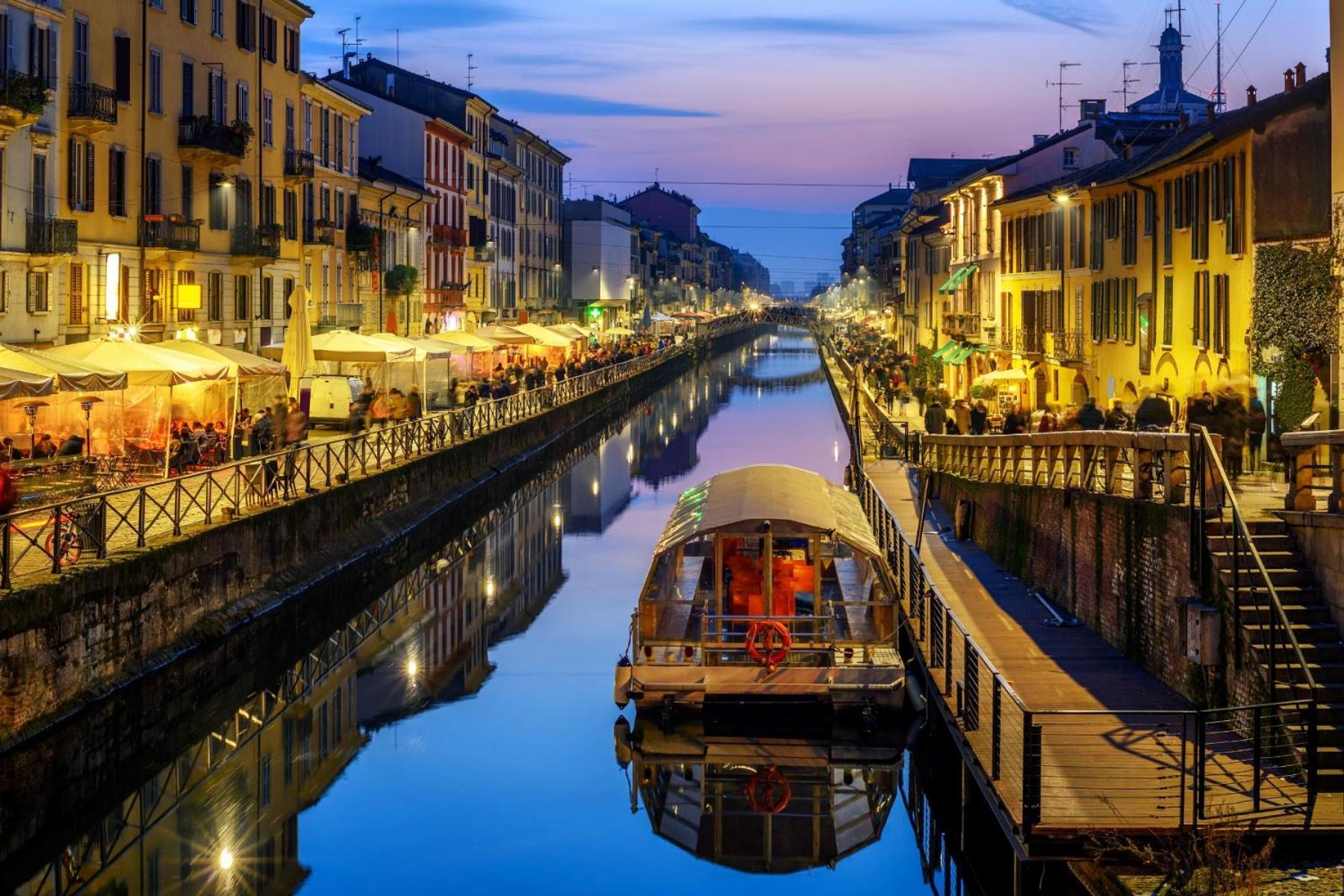 Stayeasy Argelati40 - Penthouse With 2 Bedrooms, 2 Bathrooms And Terrace - Navigli * Milano